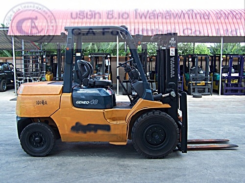 ขาย รถโฟล์คลิฟท์ TOYOTA รุ่น 7FG40