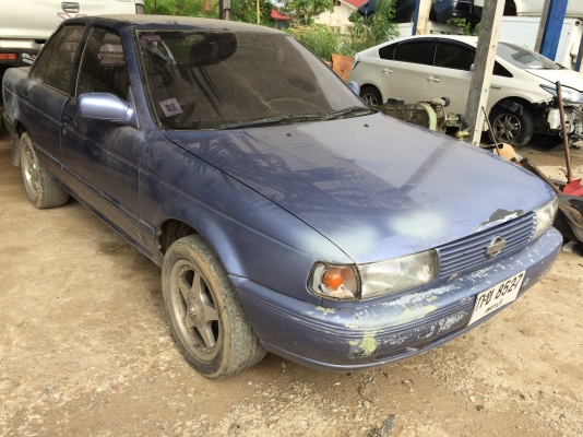 ขายกันถูกๆรถขับได้อยู่ นิสสัน เซ็นทร่า ปี 1995 พร้อมเล่มทะเบียน