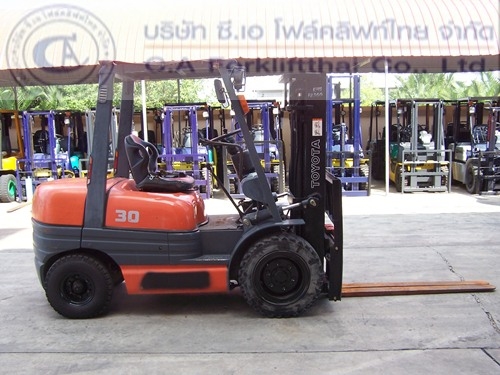 ขาย รถโฟล์คลิฟท์ TOYOTA รุ่น 6FG30