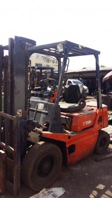 รถยกฟอร์คลิฟท์ Forklift TCM FD20Z2 ดีเซล เกียร์ออโต้  ขนาด 2.0 ตัน
