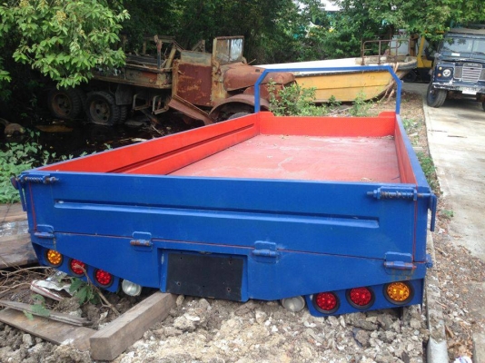 ขายครับกระบะเหล็กสั่งทำแต่ไม่ได้ใช้ ยาว5เมตร กว้าง210 ไฟท้ายLED เป็นเหล็กทั้งลูก ขาย 35000 บาท