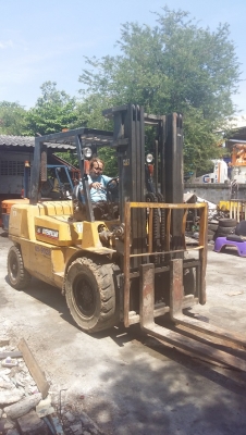 รถยกฟอร์คลิฟท์ Forklift CATERPILLER  ดีเซล เกียร์ออโต้  4.5 ตัน