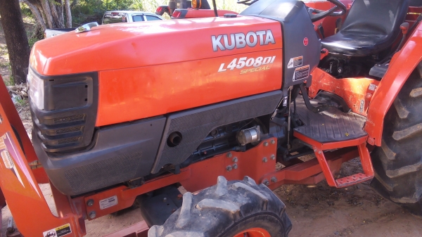 ขายรถไถคูโบต้าL4508 di สเปเชียล ใบมีดดันหน้าผาลหลังพร้อมใช้งาน