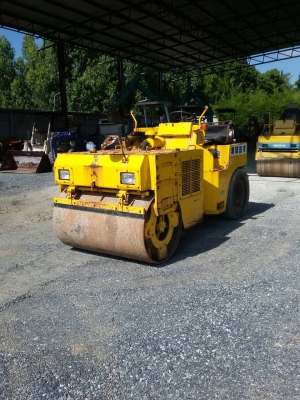 รถบด SAKAI TW41 รถบด SAKAI TW41