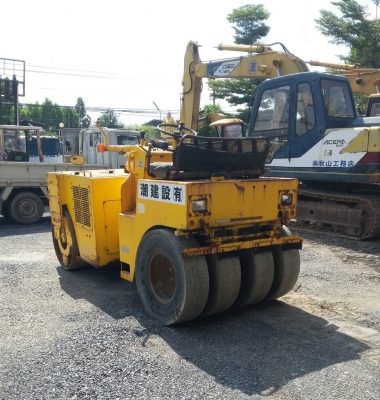 รถบด SAKAI TW41 รถบด SAKAI TW41