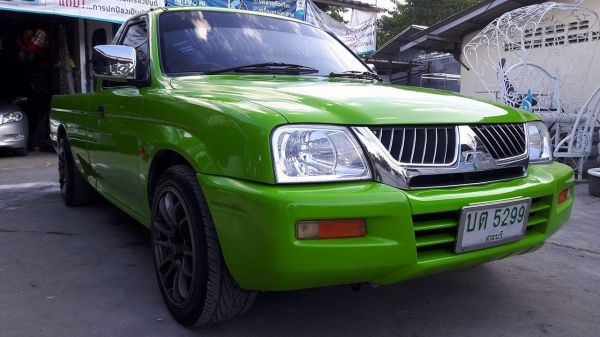 ขายมิตซูบิชิสตาด้าตอนเดียว เครื่องดีเซล 2.5 พวงมาลัยธรรมดา เครื่องดี แชสซีส์สวย แอร์เย็น 95000 งดต่อรองราคา