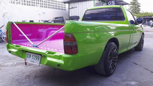 ขายมิตซูบิชิสตาด้าตอนเดียว เครื่องดีเซล 2.5 พวงมาลัยธรรมดา เครื่องดี แชสซีส์สวย แอร์เย็น 95000 งดต่อรองราคา