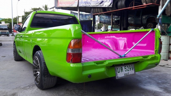 ขายมิตซูบิชิสตาด้าตอนเดียว เครื่องดีเซล 2.5 พวงมาลัยธรรมดา เครื่องดี แชสซีส์สวย แอร์เย็น 95000 งดต่อรองราคา