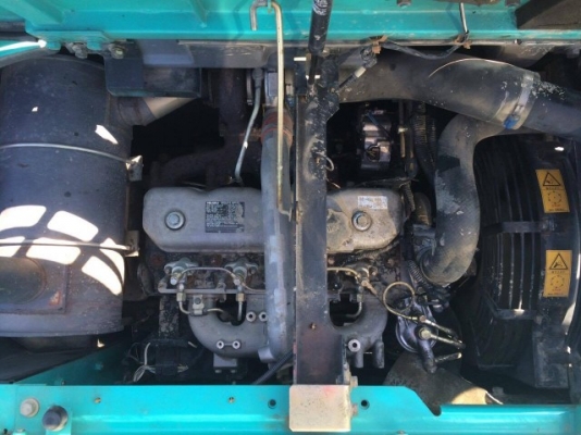 ขายรถแบคโฮ KOBELCO SK135SR YY04  ปี2007 สภาพสวยพร้อมใช้งาน รถนอกนำเข้าจากญี่ปุ่น มีVDOการทำงานครับ