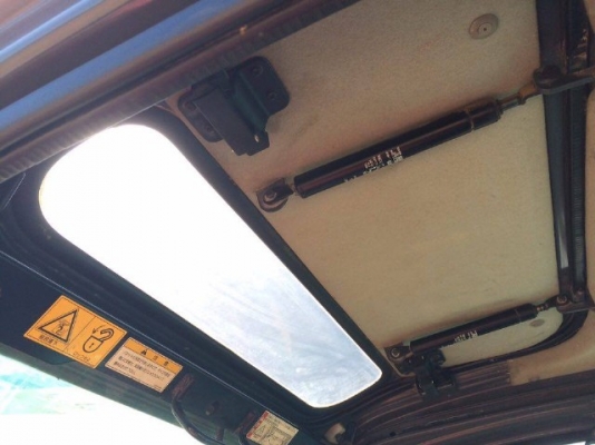 ขายรถแบคโฮ KOBELCO SK135SR YY04  ปี2007 สภาพสวยพร้อมใช้งาน รถนอกนำเข้าจากญี่ปุ่น มีVDOการทำงานครับ