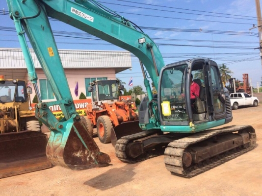ขายรถแบคโฮ KOBELCO SK135SR YY04  ปี2007 สภาพสวยพร้อมใช้งาน รถนอกนำเข้าจากญี่ปุ่น มีVDOการทำงานครับ