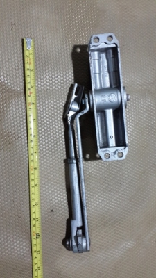 ลดๆๆๆๆอีกโช๊คประตู Yale Made In USA.