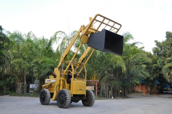 ขายรถตักTOYOTA SY ดีเซลขับ4ล้อ สวยเดิมจากญี่ปุ่น งากระดก ยังไม่เคยใช้ในไทย 180,000เท่านั้น