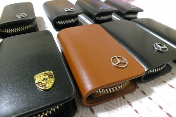 กระเป๋าหนังแท้สำหรับใส่กุญแจรถยนต์ กุญแจบ้าน