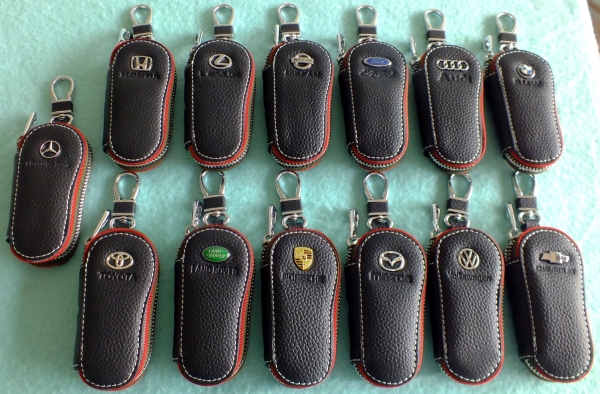 กระเป๋าหนังแท้สำหรับใส่กุญแจรถยนต์ กุญแจบ้าน