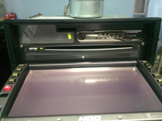 ADDZEST MAX540HD จอ6.5นิ้ว ทัชสกรีน HDD30GB CD-RW AUX เมมโมรี่โซนี่ ระบบบันถึงCDลงฮาร์ดิส มาพร้อมสายAUXและVEDIO INต่อกล่องทีวีดิจิตอลได้ Made in Japan มือ2 ญี่ปุ่น
