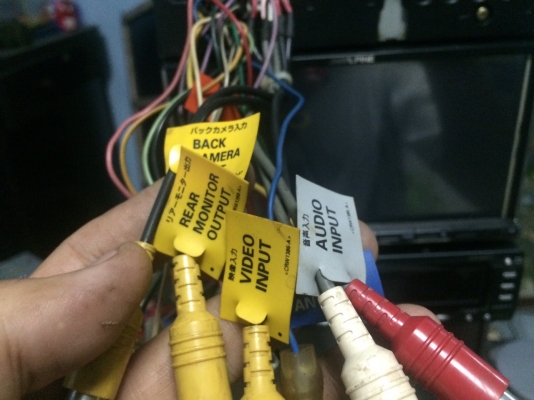 Pioneer AVIC-ZH77MD จอ6.5นิ้ว ทัชสกรีน HDD30GB MP3-RW CD-RW MD-RW AUX ระบบCDลงHDD พร้อมสายAUX กล้องมองหลัง VEDIO IN ต่อกล่องทีวีดิจตอลได้ Made in Japan มือ2 ญี่ปุ่น