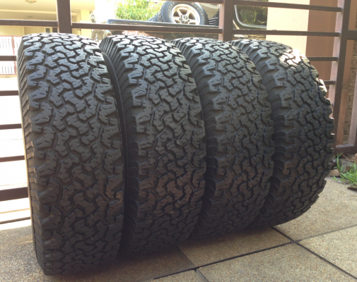 ยาง BF goodrich 235 75 15 ดอกเต็ม พร้อมใช้งาน ราคาไม่แพง