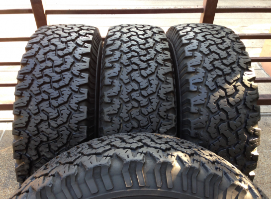 ยาง BF goodrich 235 75 15 ดอกเต็ม พร้อมใช้งาน ราคาไม่แพง