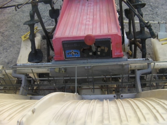 รถดำนา4แถว yanma ตามสภาพเก่าญี่ปุ่นรุ่น YB450 พร้อมใช้งาน ราคา23,000บาท