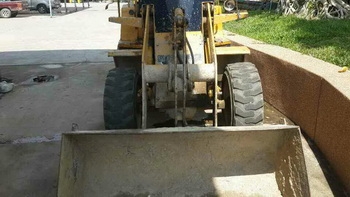 ขายถูกครับ รถตักล้อยาง KOMATSU WA20 แบบเอวอ่อน ขับเคลื่อน 4 ล้อ ขายถูกครับ รถตักล้อยาง KOMATSU WA20 แบบเอวอ่อน ขับเคลื่อน 4 ล้อ