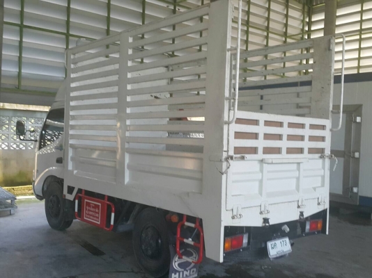 ขายรถไม่ติดเวลา new hino exprert 4 ล้อ