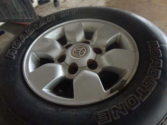 ขายแม็กพร้อมยางขอบ15