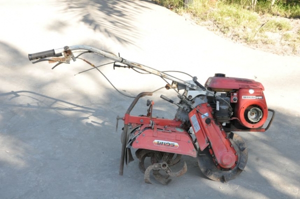 ขายรถตีดินshibaura มีเกียร์ สภาพเดิมจากญี่ปุ่นยังไม่เคยใช้ในไทย 8,500 เท่านั้น!!