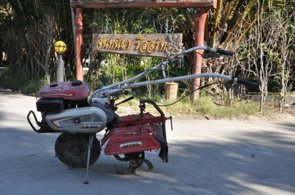 ขายรถตีดินshibaura มีเกียร์ สภาพเดิมจากญี่ปุ่นยังไม่เคยใช้ในไทย 8,500 เท่านั้น!!