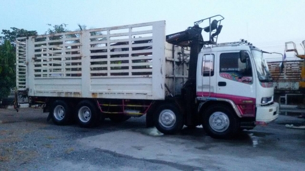 ISUZU.12ล้อเครื่อง.6BG1โบว์อินเตอร์.ติดเฮี๊ยบ5ตันมีตัวขยุ้ม.สภาพสวยพร้อมใช้..ขายแล้วครับ. ISUZU.12ล้อเครื่อง.6BG1โบว์อินเตอร์.ติดเฮี๊ยบ5ตันมีตัวขยุ้ม.สภาพสวยพร้อมใช้..ขายแล้วครับ.