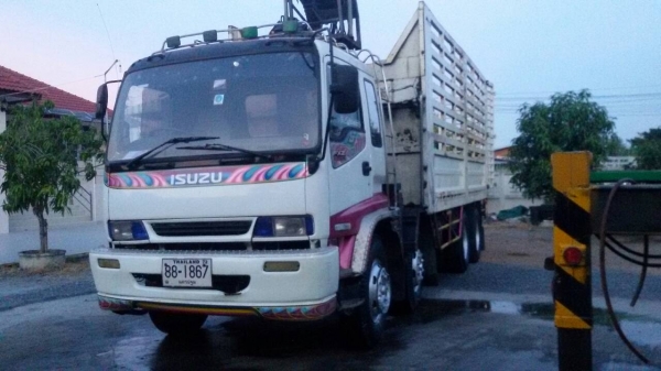 ISUZU.12ล้อเครื่อง.6BG1โบว์อินเตอร์.ติดเฮี๊ยบ5ตันมีตัวขยุ้ม.สภาพสวยพร้อมใช้..ขายแล้วครับ. ISUZU.12ล้อเครื่อง.6BG1โบว์อินเตอร์.ติดเฮี๊ยบ5ตันมีตัวขยุ้ม.สภาพสวยพร้อมใช้..ขายแล้วครับ.