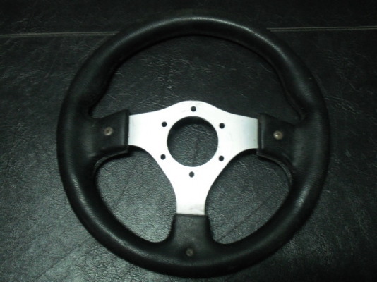 ขายพวงมาลัยแต่งสวยๆๆๆครับ