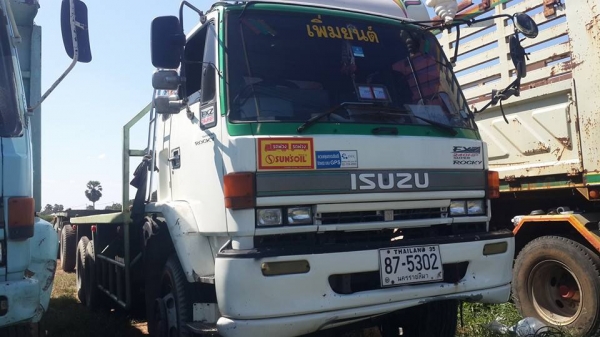 ขาย10ล้อ1เพลา260แรง พ่วงพื้นเรียบ ลูก2คาน แชชซีสวย เครื่องดี สภาพพร้อมวิ่งงาน