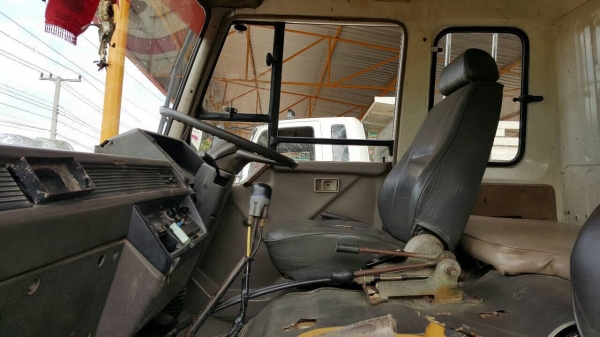 ขาย 10 ล้อดั้ม หลงเทอร์โบ FN527M-TF เครื่อง 6D16 220 แรงม้า เกียร์ 10 สปีด คัสซีสวยตลอดเส้น ช่างล่างเบรคใหญ่ แอร์เย็น ทะเบียนพร้อมโอนครับ