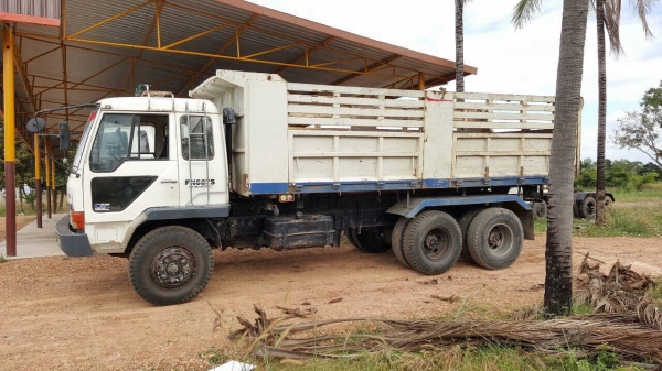 ขาย 10 ล้อดั้ม หลงเทอร์โบ FN527M-TF เครื่อง 6D16 220 แรงม้า เกียร์ 10 สปีด คัสซีสวยตลอดเส้น ช่างล่างเบรคใหญ่ แอร์เย็น ทะเบียนพร้อมโอนครับ