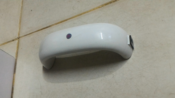 Mini  UV  Nail  Lamp ใช้สำหรับการเคลื่อบเล็บ มีอุปกรณ์หม้อแปลงพร้อม