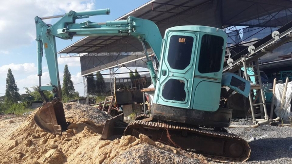 ขายรถขุดแบ็คโคcat 75 บูมสไลด์ ไฟฟ้าครบ แอร์มี เอกสารอินวอยซ์ท่าเรือ สภาพพร้อมใช้งาน เครื่องเดิม