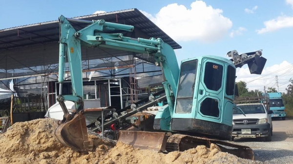 ขายรถขุดแบ็คโคcat 75 บูมสไลด์ ไฟฟ้าครบ แอร์มี เอกสารอินวอยซ์ท่าเรือ สภาพพร้อมใช้งาน เครื่องเดิม