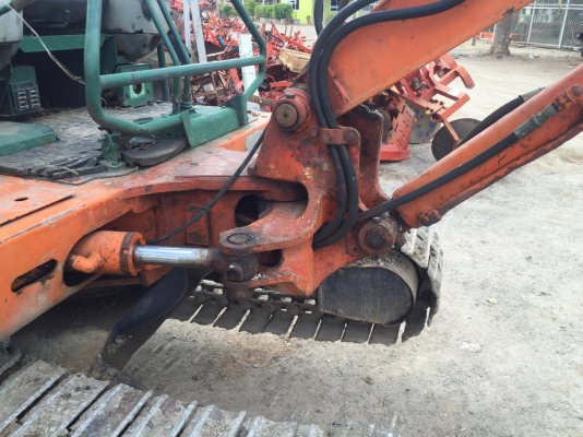 รถขุดเก่าไทย Hitachi EX30