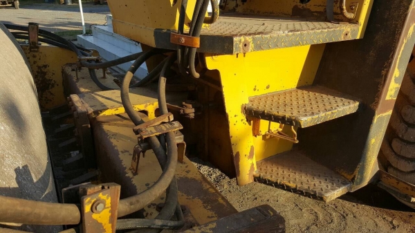 ขาย รถบดสั่นสะเทือน 4X4 BOMAG BW 213 เอกสารใบอินวอยซ์ รถสวยพร้อมใช้ ราคาต่อรองได้ครับ ขาย รถบดสั่นสะเทือน 4X4 BOMAG BW 213 เอกสารใบอินวอยซ์ รถสวยพร้อมใช้ ราคาต่อรองได้ครับ