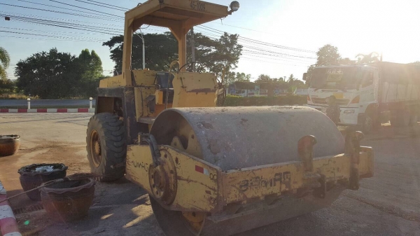 ขาย รถบดสั่นสะเทือน 4X4 BOMAG BW 213 เอกสารใบอินวอยซ์ รถสวยพร้อมใช้ ราคาต่อรองได้ครับ ขาย รถบดสั่นสะเทือน 4X4 BOMAG BW 213 เอกสารใบอินวอยซ์ รถสวยพร้อมใช้ ราคาต่อรองได้ครับ