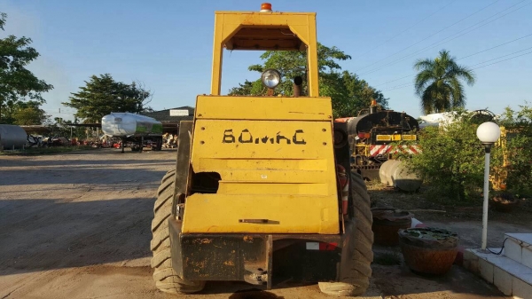ขาย รถบดสั่นสะเทือน 4X4 BOMAG BW 213 เอกสารใบอินวอยซ์ รถสวยพร้อมใช้ ราคาต่อรองได้ครับ ขาย รถบดสั่นสะเทือน 4X4 BOMAG BW 213 เอกสารใบอินวอยซ์ รถสวยพร้อมใช้ ราคาต่อรองได้ครับ