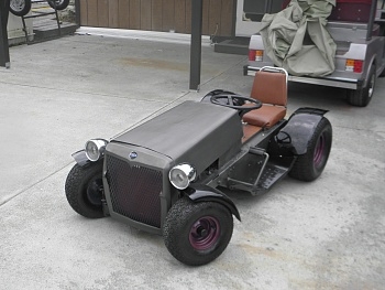 ขายรถตัดหญ้าแบบนั่งขับของต่างประเทศ