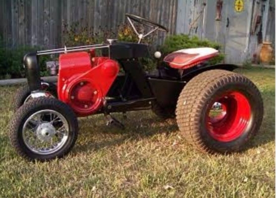 ขายรถตัดหญ้าแบบนั่งขับของต่างประเทศ