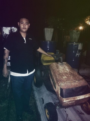 ขายรถตัดหญ้าแบบนั่งขับของต่างประเทศ