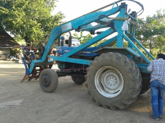 ขาย รถไถฟอร์ด 6600 T6 ติดคีบอ้อยสยามคอมไบด์ เอกสารเล่มทะเบียนครบ รถพร้อมใช้ ราคาต่อรองได้
