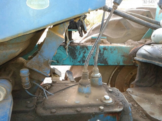 ขาย รถไถฟอร์ด 6600 T6 ติดคีบอ้อยสยามคอมไบด์ เอกสารเล่มทะเบียนครบ รถพร้อมใช้ ราคาต่อรองได้