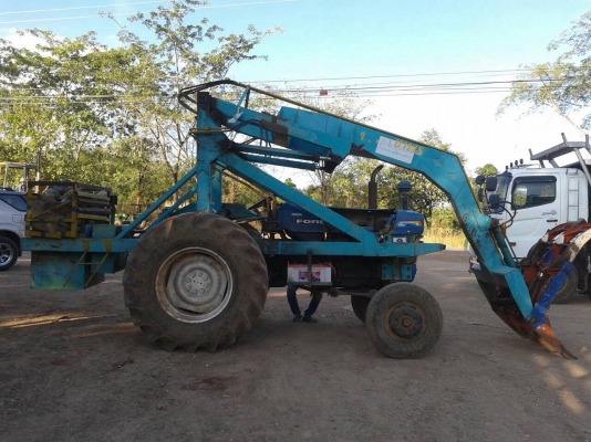 ขาย รถไถฟอร์ด 6600 T6 ติดคีบอ้อยสยามคอมไบด์ เอกสารเล่มทะเบียนครบ รถพร้อมใช้ ราคาต่อรองได้