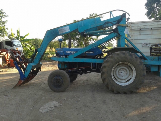 ขาย รถไถฟอร์ด 6600 T6 ติดคีบอ้อยสยามคอมไบด์ เอกสารเล่มทะเบียนครบ รถพร้อมใช้ ราคาต่อรองได้