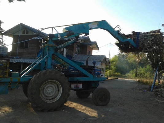 ขาย รถไถฟอร์ด 6600 T6 ติดคีบอ้อยสยามคอมไบด์ เอกสารเล่มทะเบียนครบ รถพร้อมใช้ ราคาต่อรองได้